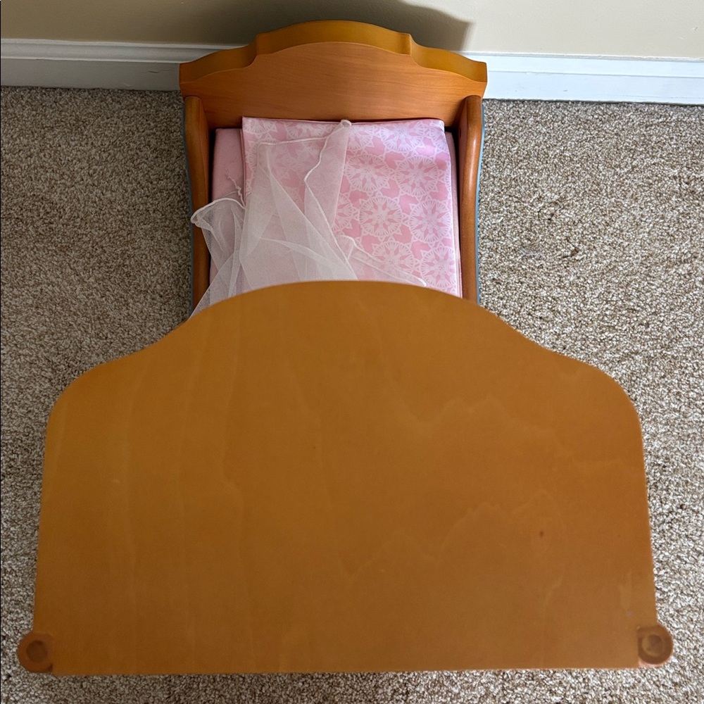 American Girl Marie Grace & Cecile Half Canopy Bed - Picture 5 of 10